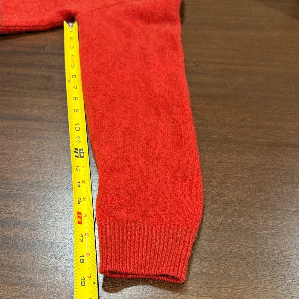 Koru Merino Wool, Possum Fur & Silk Blend Red V-Neck Sweater - Picture 9 of 9